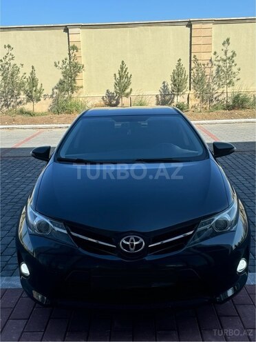 Toyota Auris 2015, 126,000 km - 1.6 l - Bakı