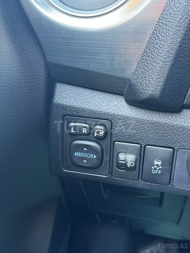 Toyota Auris 2015, 126,000 km - 1.6 l - Bakı