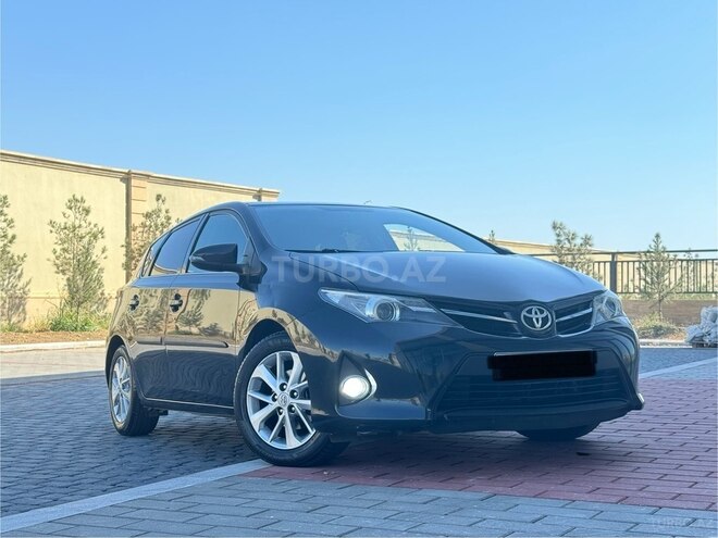 Toyota Auris 2015, 126,000 km - 1.6 l - Bakı