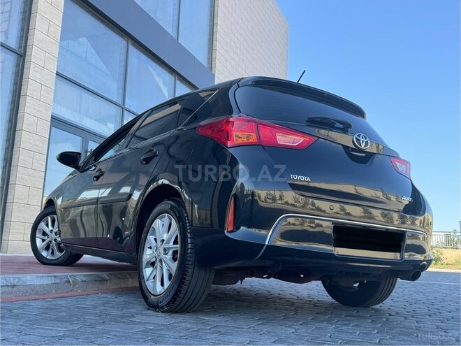 Toyota Auris 2015, 126,000 km - 1.6 l - Bakı