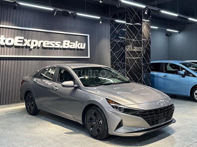 Hyundai Elantra-11