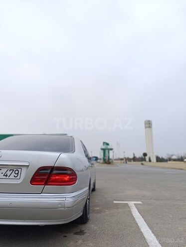Mercedes E 220 d 2001, 390,000 km - 2.2 l - Beyləqan