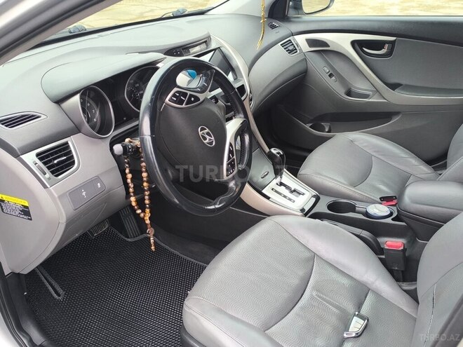 Hyundai Elantra 2011, 221,755 km - 1.8 l - Bakı