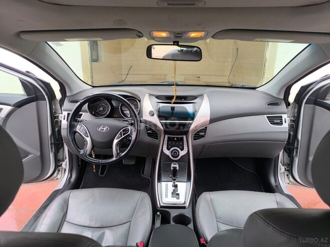 Hyundai Elantra 2011, 221,755 km - 1.8 l - Bakı