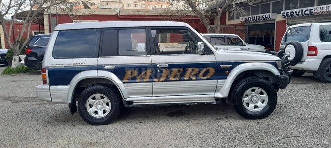 Mitsubishi Pajero 1993, 450,000 km - 2.8 л - Bakı