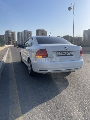 Volkswagen Polo 2018, 190,000 km - 1.6 l - Bakı