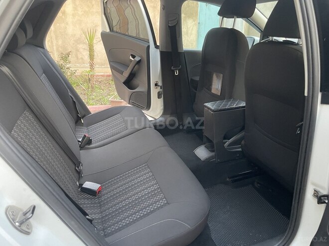 Volkswagen Polo 2018, 190,000 km - 1.6 l - Bakı