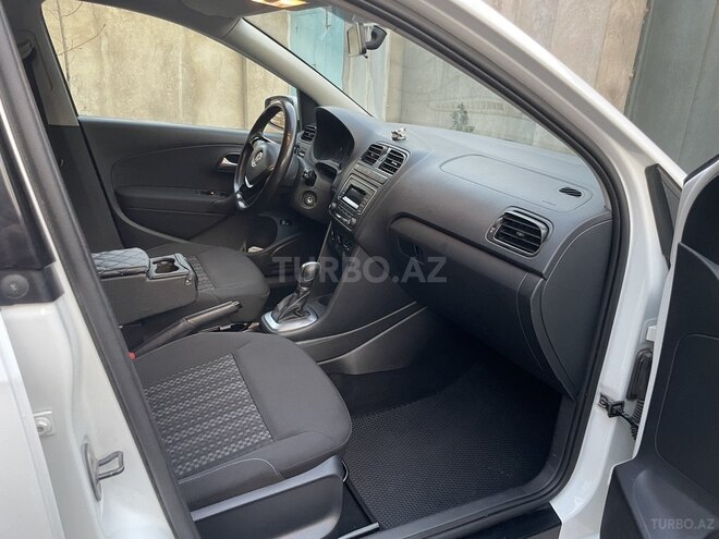 Volkswagen Polo 2018, 190,000 km - 1.6 l - Bakı
