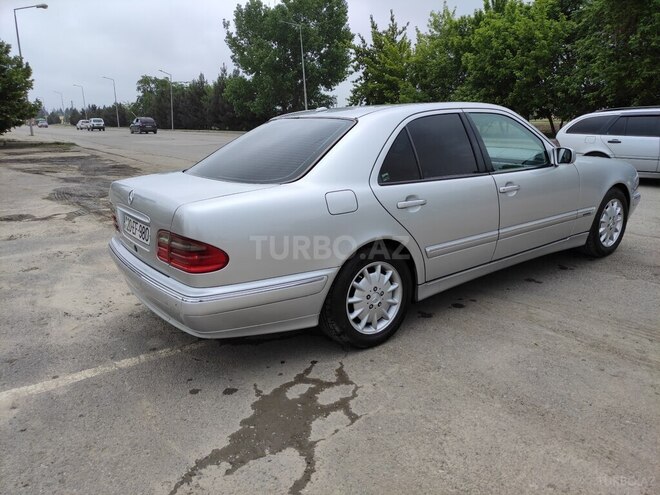 Mercedes E 240 2000, 370,000 km - 2.4 l - Gəncə