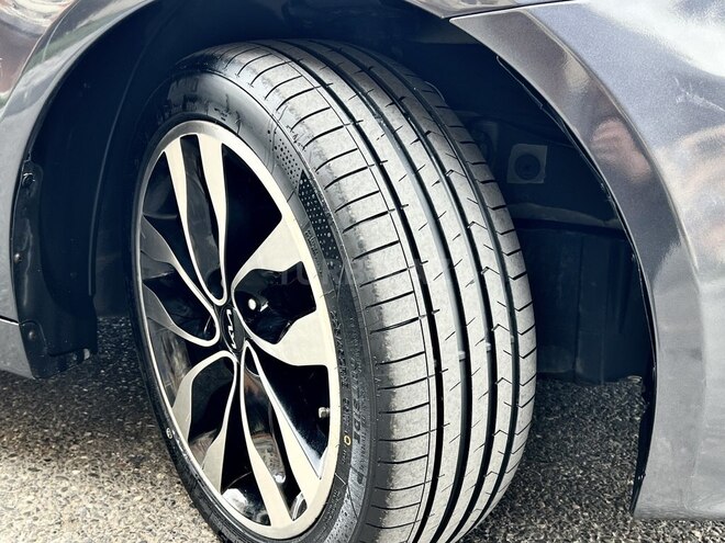 Kia K5-17