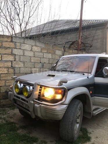 Mitsubishi Pajero 1995, 320,000 km - 2.8 l - Bakı