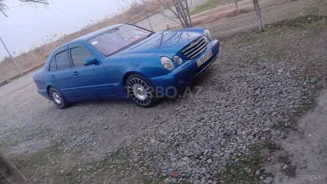 Mercedes E 220 d 2000, 520,000 km - 2.2 л - Şirvan