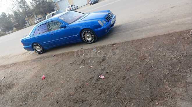 Mercedes E 220 d 2000, 520,000 km - 2.2 л - Şirvan