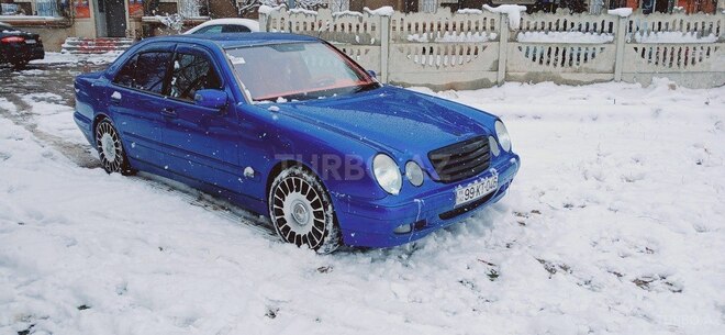Mercedes E 220 d 2000, 520,000 km - 2.2 л - Şirvan