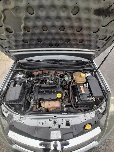 Opel Astra 2009, 540,575 km - 1.4 l - Gəncə