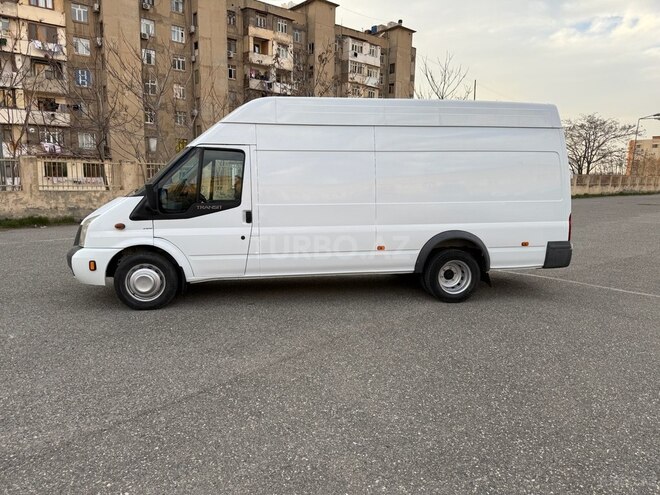 Ford Transit-2
