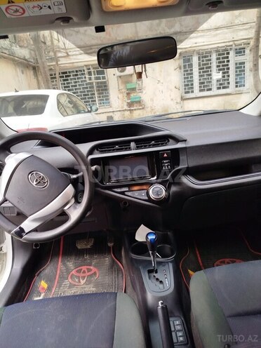 Toyota Aqua 2017, 130,000 km - 1.5 l - Bakı
