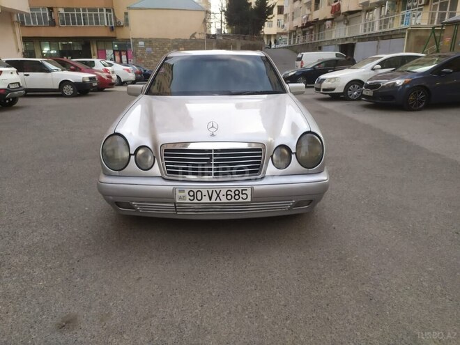 Mercedes E 220 d 1998, 256,333 km - 2.2 л - Bakı