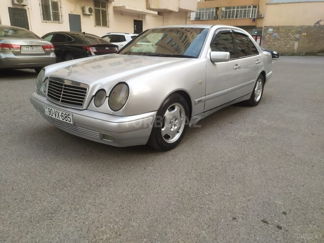 Mercedes E 220 d 1998, 256,333 km - 2.2 л - Bakı