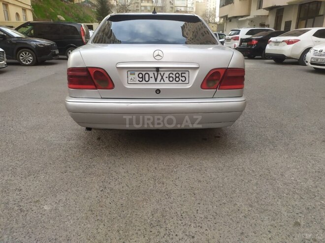 Mercedes E 220 d 1998, 256,333 km - 2.2 л - Bakı
