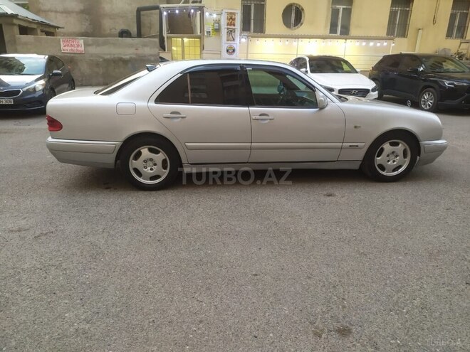 Mercedes E 220 d 1998, 256,333 km - 2.2 л - Bakı