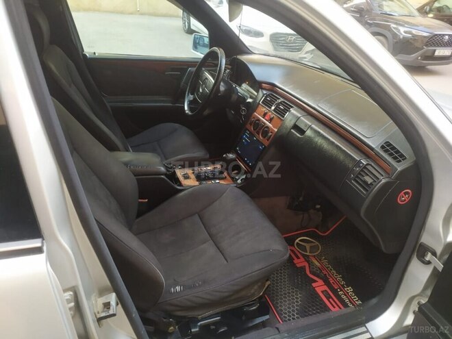 Mercedes E 220 d 1998, 256,333 km - 2.2 л - Bakı