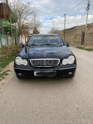 Mercedes C 240 2002, 243,570 km - 2.4 l - Bakı