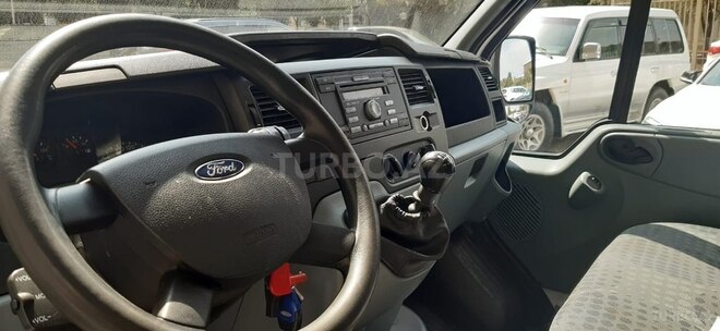 Ford Transit 2010, 215,000 km - 2.4 л - Bakı