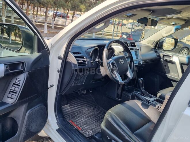 Toyota Land Cruiser Prado 2014, 135,000 km - 2.7 л - Gəncə