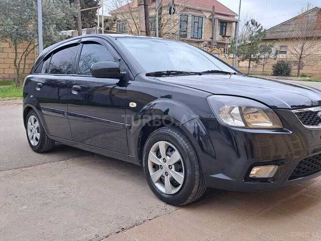 Kia Rio 2009, 301,800 km - 1.4 l - Salyan