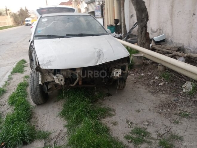 Volkswagen Polo 1997, 330,000 km - 1.4 л - Bakı