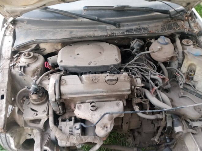 Volkswagen Polo 1997, 330,000 km - 1.4 л - Bakı