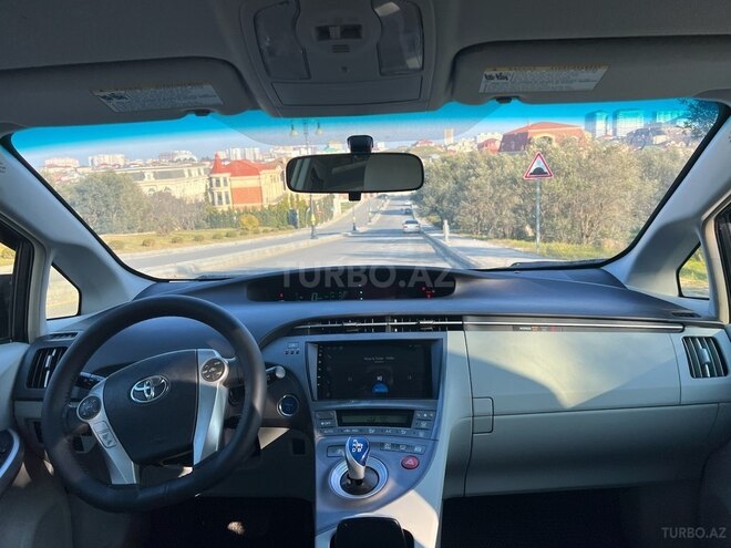 Toyota Prius 2015, 204,000 km - 1.8 л - Bakı