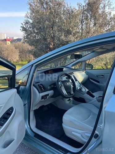 Toyota Prius 2015, 204,000 km - 1.8 л - Bakı