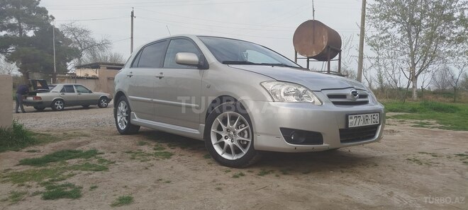 Toyota Corolla 2005, 254,800 km - 1.4 l - Saatlı