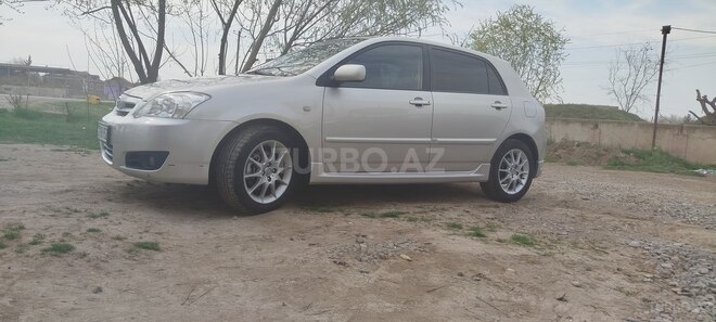 Toyota Corolla 2005, 254,800 km - 1.4 l - Saatlı
