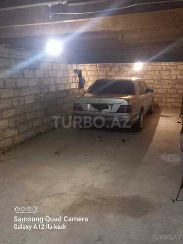 Mercedes E 220 1995, 457,876 km - 2.2 l - Bakı