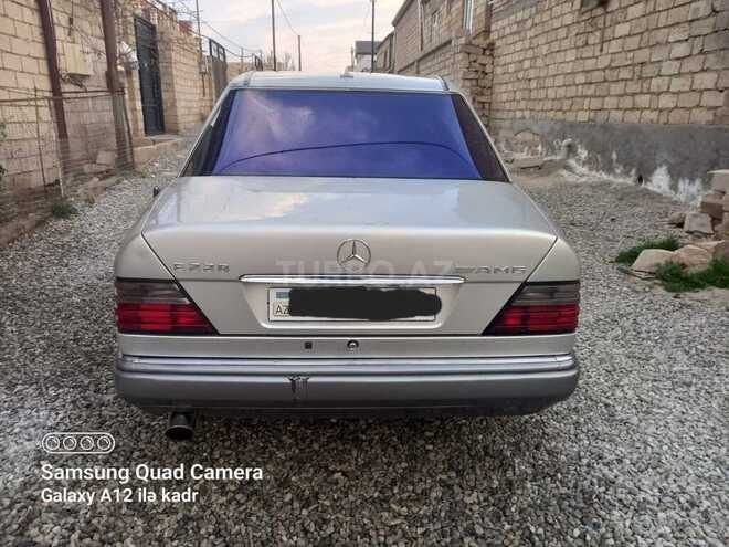 Mercedes E 220 1995, 457,876 km - 2.2 l - Bakı