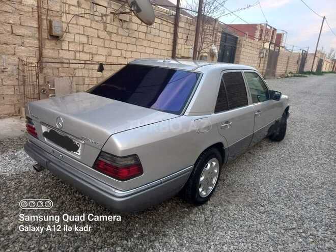 Mercedes E 220 1995, 457,876 km - 2.2 l - Bakı