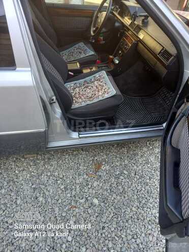 Mercedes E 220 1995, 457,876 km - 2.2 l - Bakı