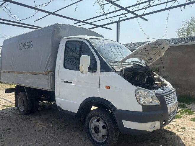GAZ 330232-744 2004, 300,000 km - 2.4 л - Salyan