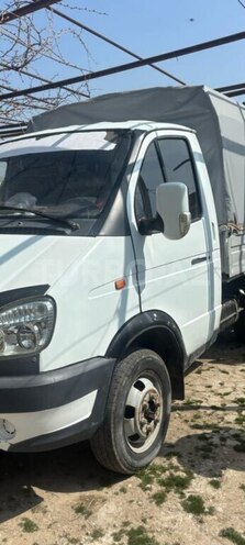 GAZ 330232-744 2004, 300,000 km - 2.4 л - Salyan
