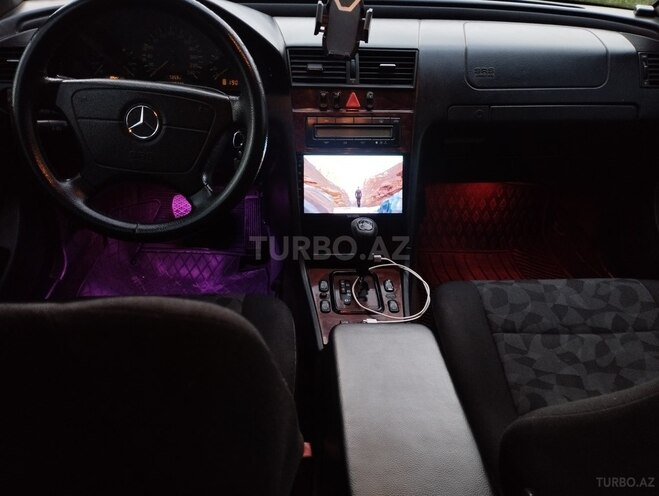 Mercedes C 200 1999, 406,730 km - 2.0 l - Qəbələ