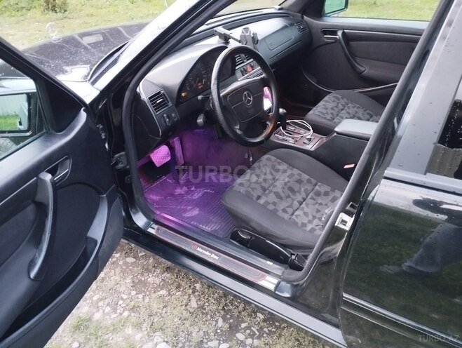 Mercedes C 200 1999, 406,730 km - 2.0 l - Qəbələ