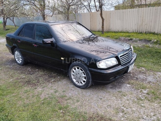 Mercedes C 200 1999, 406,730 km - 2.0 l - Qəbələ