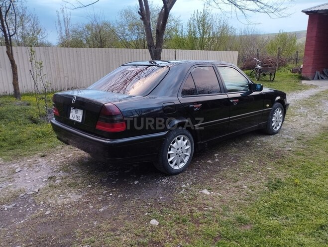 Mercedes C 200 1999, 406,730 km - 2.0 l - Qəbələ