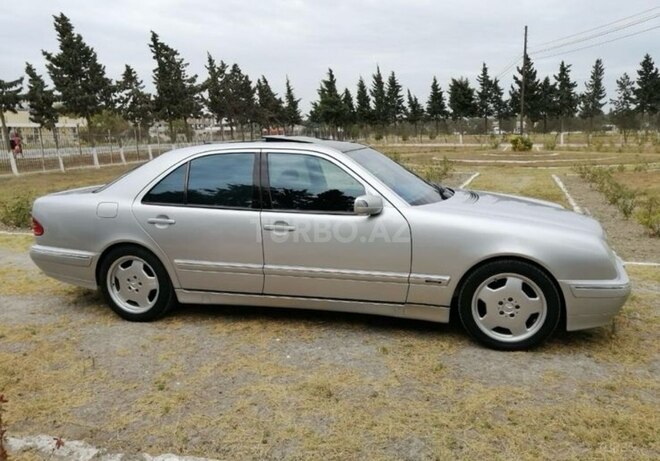 Mercedes E 220 d 2000, 390,000 km - 2.2 л - Bakı