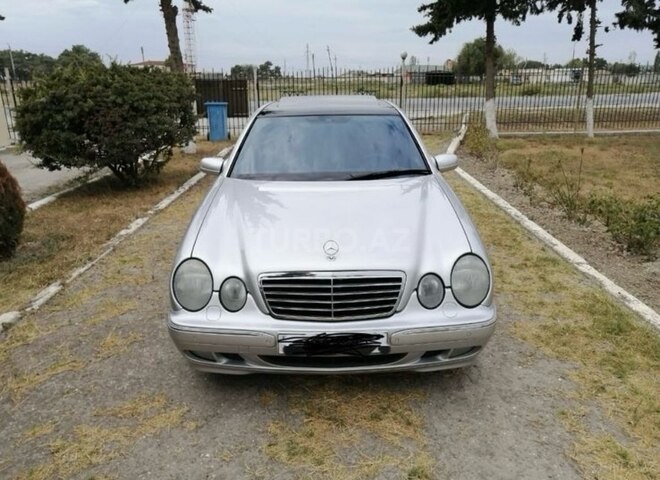 Mercedes E 220 d 2000, 390,000 km - 2.2 л - Bakı