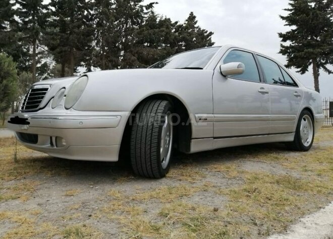 Mercedes E 220 d 2000, 390,000 km - 2.2 л - Bakı