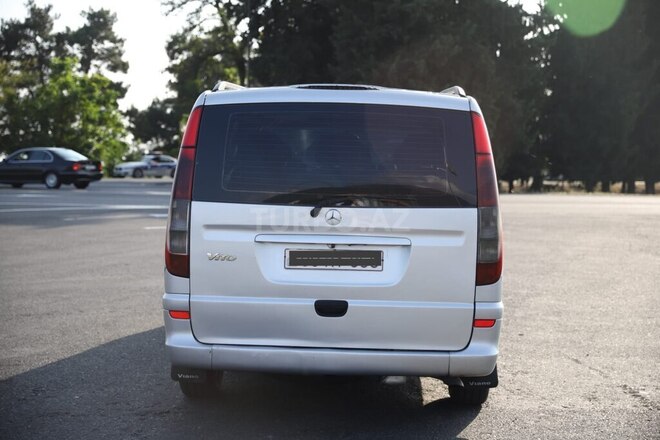 Mercedes Vito 115 2006, 356,000 km - 2.2 л - Qax